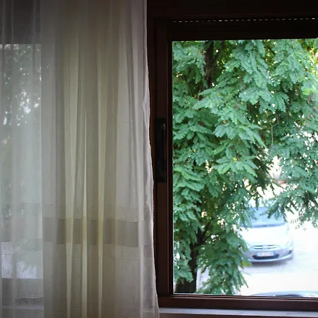 Castel Near Old Town & Castle, Easy Parking 아파트