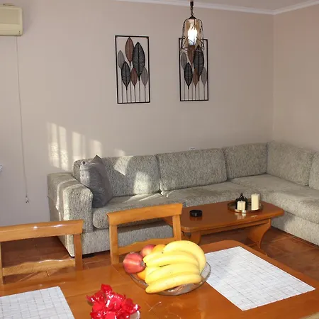 Castel Near Old Town&castle, Easy Parking Appartement