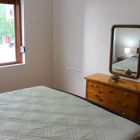 Castel Near Old Town&castle, Easy Parking * Gjirokastër