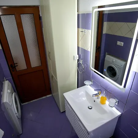 Castel &cozy & Easy Parking Gjirokaster