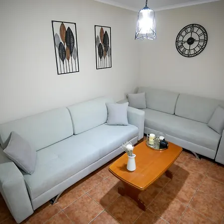 Castel &cozy & Easy Parking Apartment