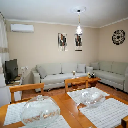 Διαμέρισμα Castel &cozy & Easy Parking Αργυρόκαστρο