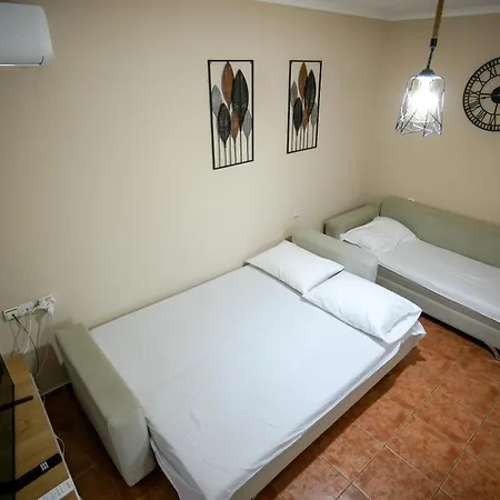 Apartment Castel &cozy & Easy Parking