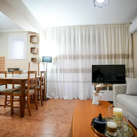 Castel &cozy & Easy Parking *
