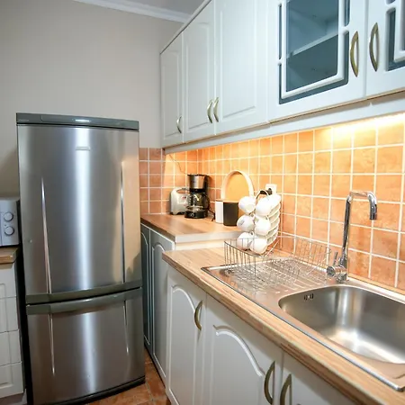 Castel &cozy & Easy Parking Apartment *