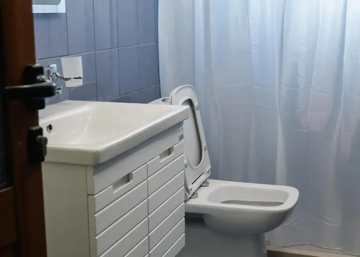 公寓 Castel Apartment Easy Parking Nearby