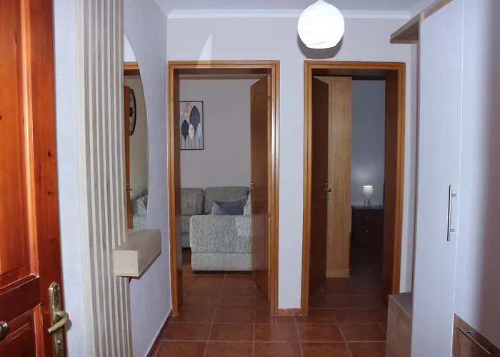 Castel Apartment Easy Parking Nearby Gjirokastër