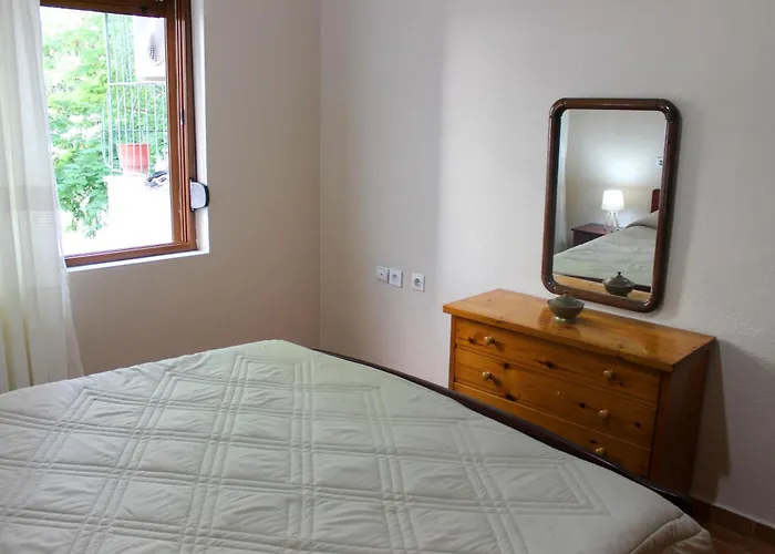 Castel Apartment Easy Parking Nearby * Gjirokastër