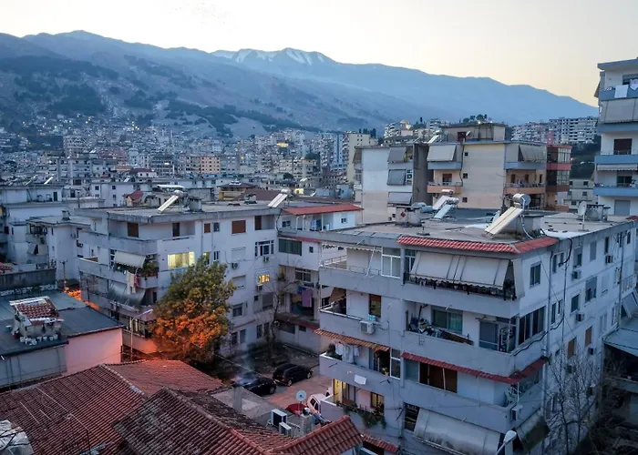 Apartment Castel Easy Parking Nearby Gjirokaster